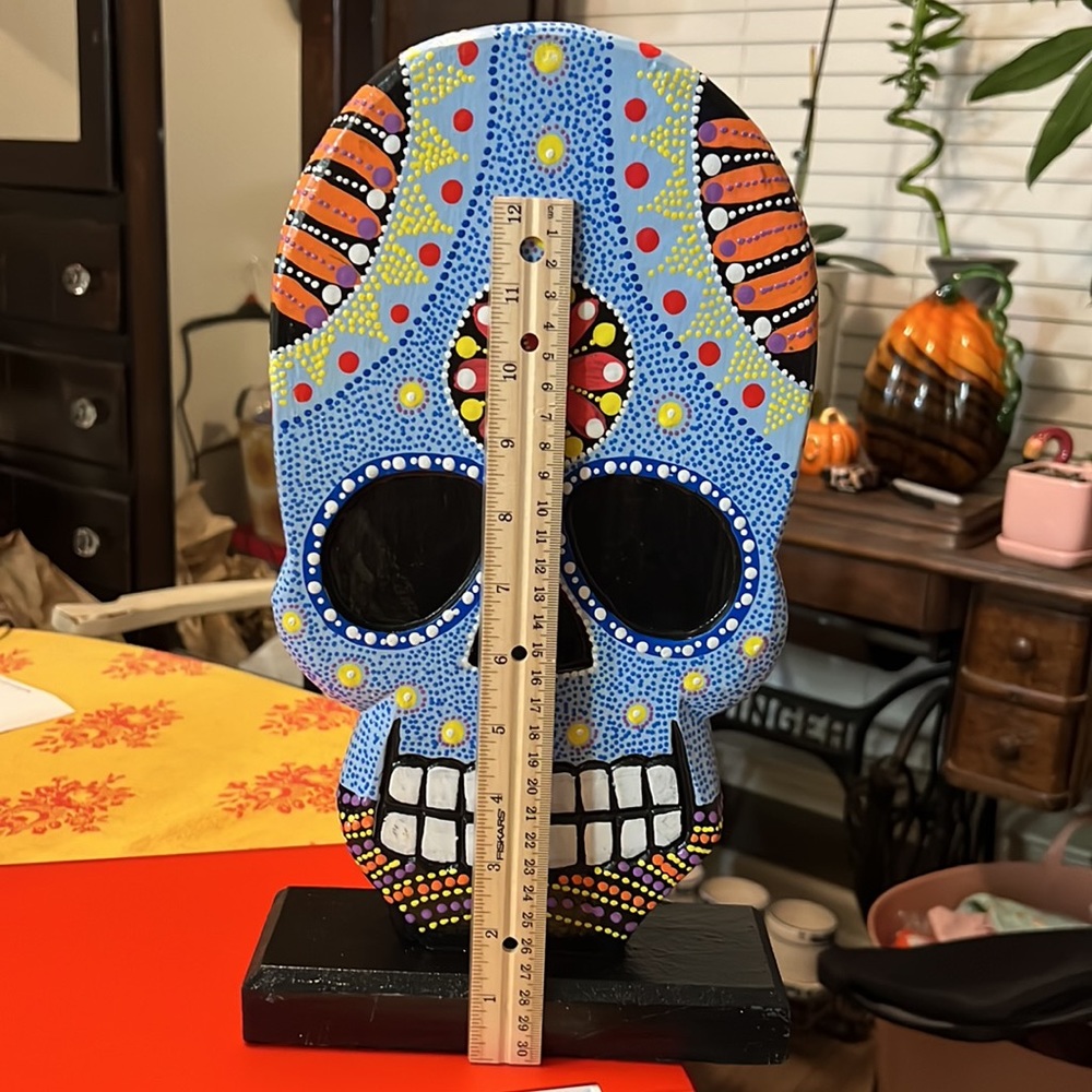 NWT Halloween Skull Decoration - Picture 2 of 4